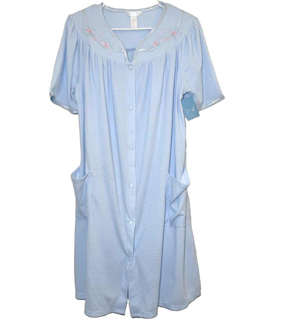 Adonna Sleepwear Snap Front Duster Housecoat Robe Blue Embroidered Pockets S NWT